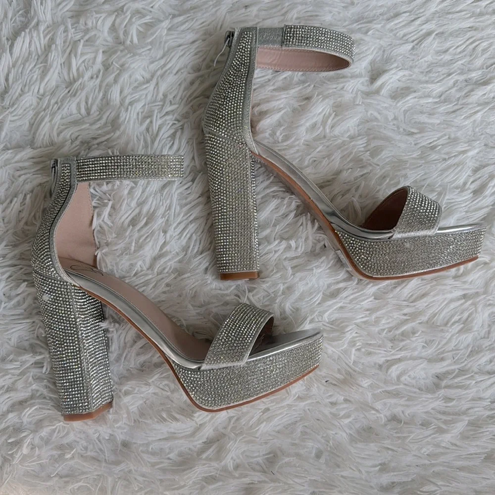 Windsor Yula Rhinestone Silver Platform Heels Size 8